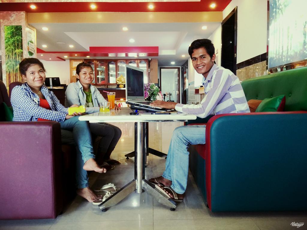 Soben Sensok Guesthouse Phnom Penh Eksteriør bilde