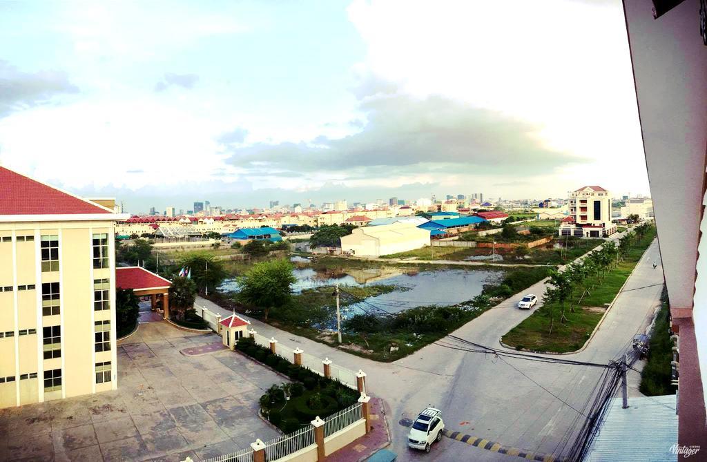 Soben Sensok Guesthouse Phnom Penh Eksteriør bilde